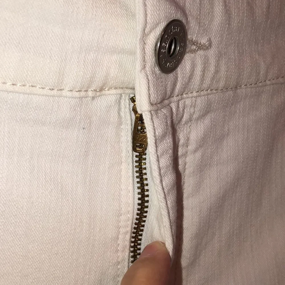 Jeanstar 14 Premium White Embroidered Pockets Crop Jeans